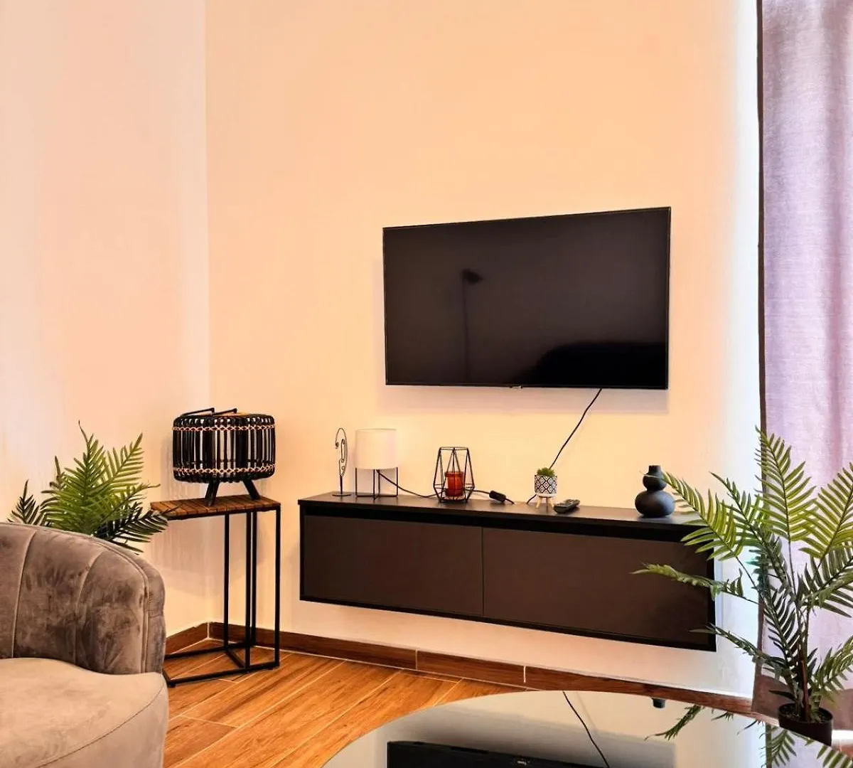 Horizon Apartment Sarandë 0*,  Albanien